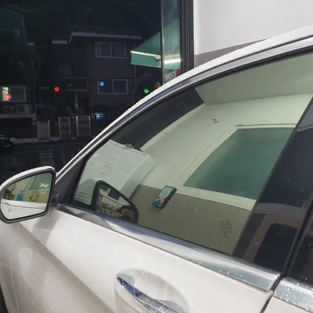 벤츠 C200D 보쉬 와이퍼 교환 장마철 대비 발수코팅 유리발수 시야 시안성 확보 완료 / 광진구, 성수, 송파, 동대문