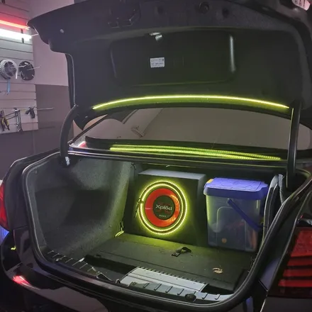 BMW 5시리즈 528I F10 F바디 실내엠비언트 및 서브우퍼 그외 각종LED 시공!! 서울 광진구 중곡동 카디자인 / 광진구, 성수, 송파, 동대문