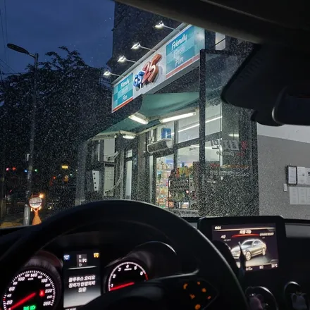 벤츠 C200D 보쉬 와이퍼 교환 장마철 대비 발수코팅 유리발수 시야 시안성 확보 완료 / 광진구, 성수, 송파, 동대문