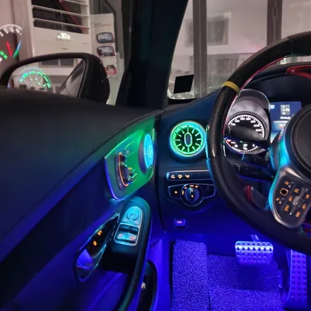 벤츠 C63 AMG 쿠페, 벤풍구 송풍구LED 벤츠송풍구 스피커부메스터 스피커LED 엠비언트 풋등 순정연동, 서울 광진구 카디자인 입고!! / 광진구, 성수, 송파, 동대문