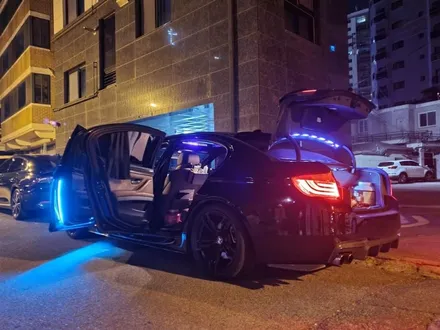 BMW 5시리즈 528I F10 F바디 실내엠비언트 및 서브우퍼 그외 각종LED 시공!! 서울 광진구 중곡동 카디자인 / 광진구, 성수, 송파, 동대문