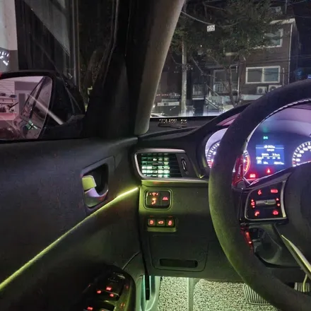 기아 더뉴K5 2018년식 RGB 아크릴 엠비언트, 풋등, 송풍구LED 시공!! 서울 광진구 카디자인 입고 / 광진구, 성수, 송파, 동대문