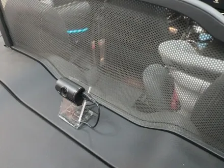벤츠w205 w212 C클래스 E클래스 카브리올레 후방 블랙박스 거치대 시공 / 광진구, 성수, 송파, 동대문