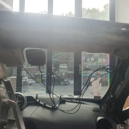 서울 광진구에서 벤츠SL 63AMG R172 비노출과 매립 엠비언트 후방 블랙박스 예시설명 / 광진구, 성수, 송파, 동대문