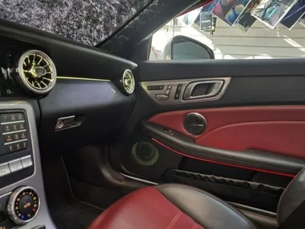벤츠 SLC 43 AMG R172 엠비언트 시공 / 광진구, 성수, 송파, 동대문