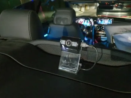 벤츠w205 w212 C클래스 E클래스 카브리올레 후방 블랙박스 거치대 시공 / 광진구, 성수, 송파, 동대문