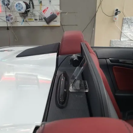 벤츠w205 w212 C클래스 E클래스 카브리올레 후방 블랙박스 거치대 시공 / 광진구, 성수, 송파, 동대문