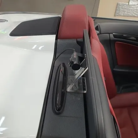 벤츠w205 w212 C클래스 E클래스 카브리올레 후방 블랙박스 거치대 시공 / 광진구, 성수, 송파, 동대문