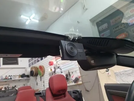 벤츠w205 w212 C클래스 E클래스 카브리올레 후방 블랙박스 거치대 시공 / 광진구, 성수, 송파, 동대문