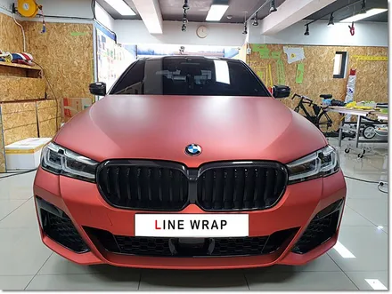 BMW 530e 무광레드크롬 전체랩핑 무광크롬 크롬랩핑