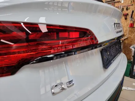 2022 아우디 Q5  크롬죽이기