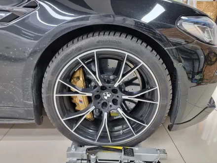 BMW M5 뒷범퍼PPF 커스텀데칼 라인데칼 트론데칼