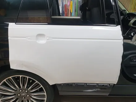 랜인지로버 보그 블랙에서 화이트 전체 랩핑 + 헤드라이트PPF