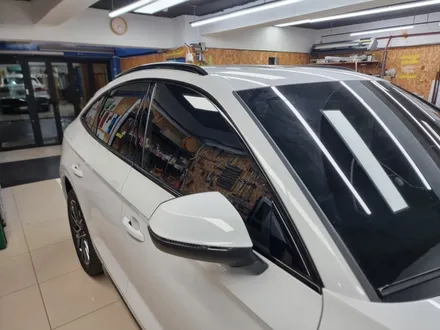 2022 아우디 Q5  크롬죽이기