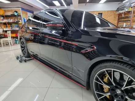 BMW M5 뒷범퍼PPF 커스텀데칼 라인데칼 트론데칼
