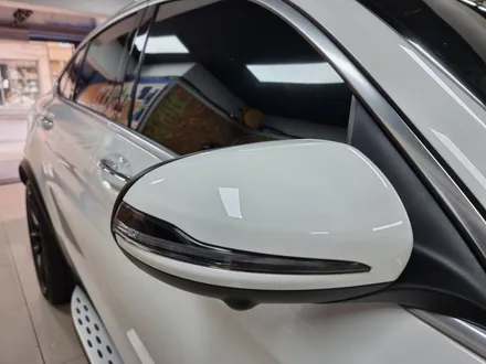 벤츠 GLC63S AMG(AMG GLC클래스) 카본포인트랩핑