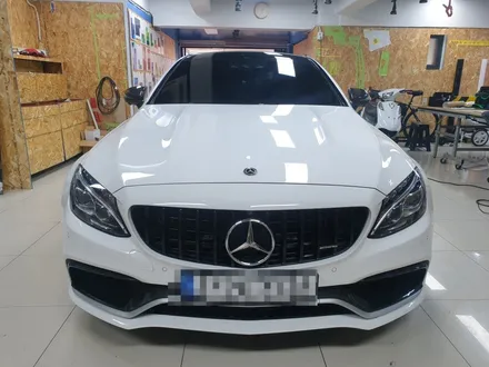 [벤츠 C63쿠페]크롬죽이기(윈도우몰딩+도어손잡이 크롬죽이기)