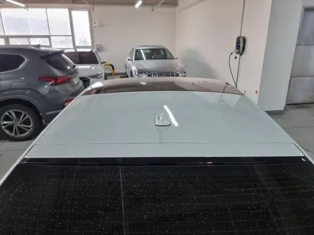아우디 RS7 루프스킨