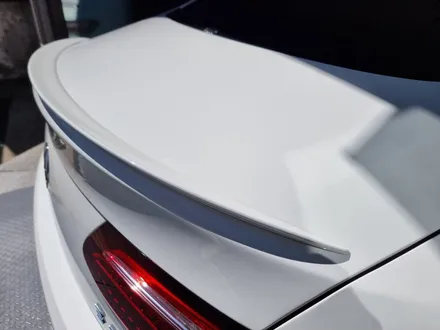 고성능 세단 벤츠 E53AMG 블랙PPF루프스킨 + 카본스포일러랩핑