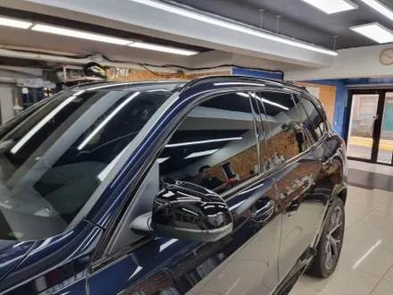BMW X5 윈도우크롬 루프랙 랩핑
