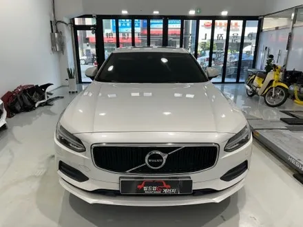 <부천 빌드업 게러지 볼보s90 넥스가드 보스2 뒷유리 썬팅 과정> / 경기 부천