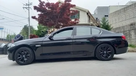 BMW F10 5시리즈 차량 17인치순정휠 유광블랙 분체도장휠 장착후기 / 시흥시 대야동