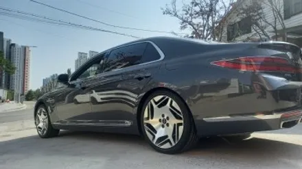G90 차량 G90 RS4 신형 롱베이스 리무진 20인치순정휠 금호타이어 마제스티9 TA91 245 40 20 / 275 35 20 새제품 장착후기 / 시흥시 대야동