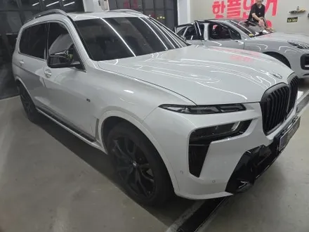 BMW X7 전체 랩핑 ㅣ 에이버리 슈프림 사틴블랙 + 유광블랙 크롬딜리트로 완성된 블랙 밸런스. / 화성 봉담