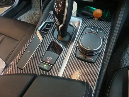 BMW520D실내랩핑,카본랩핑,실내카본,5스리즈랩핑,BMW랩핑,수원랩핑,광교랩핑,팀라비드,카스킨,프리미엄랩핑,BMW실내랩핑 / 화성 봉담