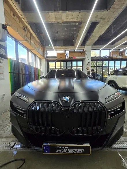 BMW 7시리즈 740i 무광 PPF 전체 시공 → 유광 블랙에서 매트 블랙 완전 변신 & 크롬 딜리트 / 화성 봉담