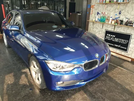BMW320D전체랩핑,에이버리다크블루,포인트랩핑,부분랩핑,PPF,생활보호패키지,수원,화성,병점,평택랩핑,BMW전문랩핑샵,팀라비드,화성랩핑잘하는곳,수입차전문,국산차전문,카스킨샵 / 화성 봉담