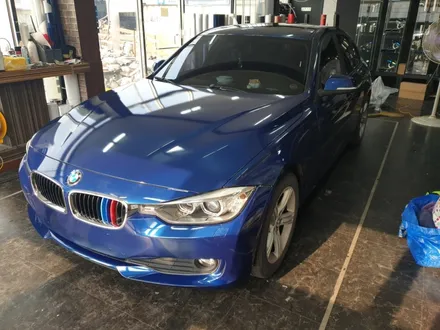 BMW320D전체랩핑,에이버리다크블루,포인트랩핑,부분랩핑,PPF,생활보호패키지,수원,화성,병점,평택랩핑,BMW전문랩핑샵,팀라비드,화성랩핑잘하는곳,수입차전문,국산차전문,카스킨샵 / 화성 봉담