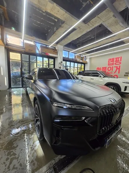 BMW 7시리즈 740i 무광 PPF 전체 시공 → 유광 블랙에서 매트 블랙 완전 변신 & 크롬 딜리트 / 화성 봉담