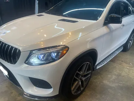 벤츠 GLE 300d 4MATIC / 3M 화이트 골드 스파클링 전체랩핑 / 화성 봉담