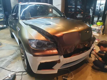 BMWX6M전체랩핑,카멜레온랩핑,프리미엄랩핑,팀라비드,카스킨,수입차랩핑,수원랩핑,광교랩핑,화성랩핑,3M,Stan flip volcanic flare / 화성 봉담