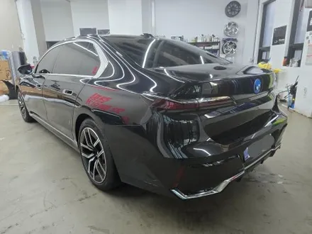 BMW 7시리즈 740i 무광 PPF 전체 시공 → 유광 블랙에서 매트 블랙 완전 변신 & 크롬 딜리트 / 화성 봉담