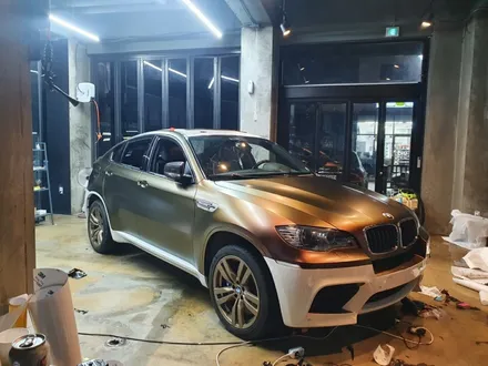 BMWX6M전체랩핑,카멜레온랩핑,프리미엄랩핑,팀라비드,카스킨,수입차랩핑,수원랩핑,광교랩핑,화성랩핑,3M,Stan flip volcanic flare / 화성 봉담