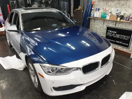 BMW320D전체랩핑,에이버리다크블루,포인트랩핑,부분랩핑,PPF,생활보호패키지,수원,화성,병점,평택랩핑,BMW전문랩핑샵,팀라비드,화성랩핑잘하는곳,수입차전문,국산차전문,카스킨샵 / 화성 봉담