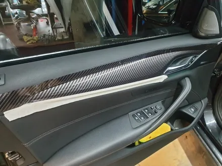 BMW520D실내랩핑,카본랩핑,실내카본,5스리즈랩핑,BMW랩핑,수원랩핑,광교랩핑,팀라비드,카스킨,프리미엄랩핑,BMW실내랩핑 / 화성 봉담