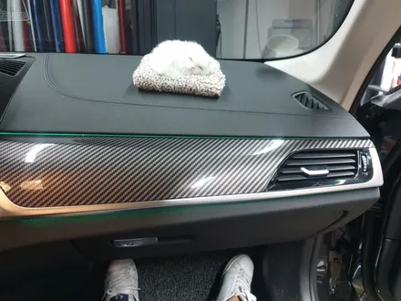 BMW520D실내랩핑,카본랩핑,실내카본,5스리즈랩핑,BMW랩핑,수원랩핑,광교랩핑,팀라비드,카스킨,프리미엄랩핑,BMW실내랩핑 / 화성 봉담