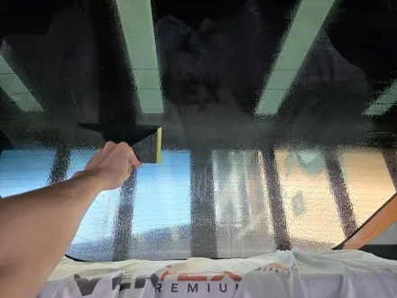 [부산 썬팅/신차패키지]테슬라 모델3 하이랜드 울트라레드 버텍스900, 유리막\'가죽코팅 시공 / 부산 연제