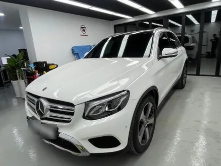 벤츠 GLC 글라스틴트 팬더 레인보우 VS200 썬팅의 조합 시공 결과는 레인보우연산 팀워크 / 부산 연제