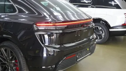 2025 포르쉐 전기차 마칸EV 터보~청라 썬팅~