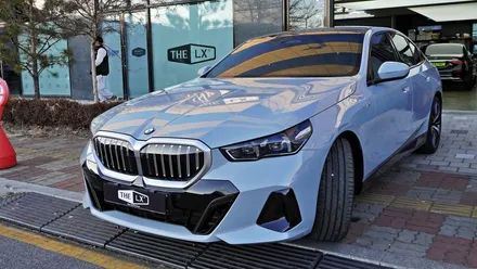 BMW 5시리즈 530i 틴팅 시공 갓성비 \'퀀텀\'으로 결정 !