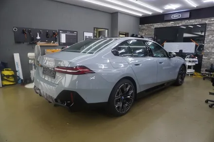 인천썬팅/서구틴팅맛집/신차패키지/BMW 530e(G60)M Spt 브루클린 그레이 메탈릭, 솔라가드프리미엄 퀀텀 28%, 14%, 유리막코팅, 생활보호ppf