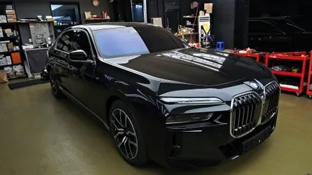 BMW 7시리즈 740i 투톤랩핑 듀오톤으로 세련미를 UP!