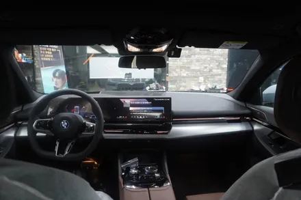 인천썬팅/서구틴팅맛집/신차패키지/BMW 530e(G60)M Spt 브루클린 그레이 메탈릭, 솔라가드프리미엄 퀀텀 28%, 14%, 유리막코팅, 생활보호ppf