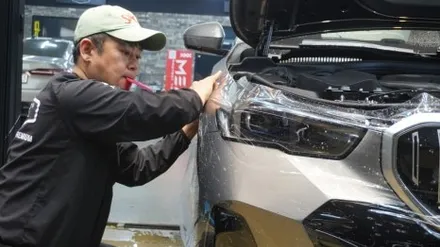 BMW 5시리즈 차량 앞범퍼, 사이드미러, 필러, 실내 - 생활보호 PPF, 썬팅 제니스 ir - 전면 30%, 측후면 15% 시공 완료