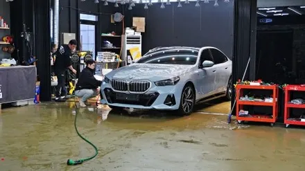 BMW 5시리즈 530i 가성비 좋은 신차패키지는 틴모터스에서 !