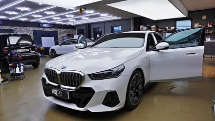 BMW 5시리즈 530e 신차패키지가 궁금하신가요?